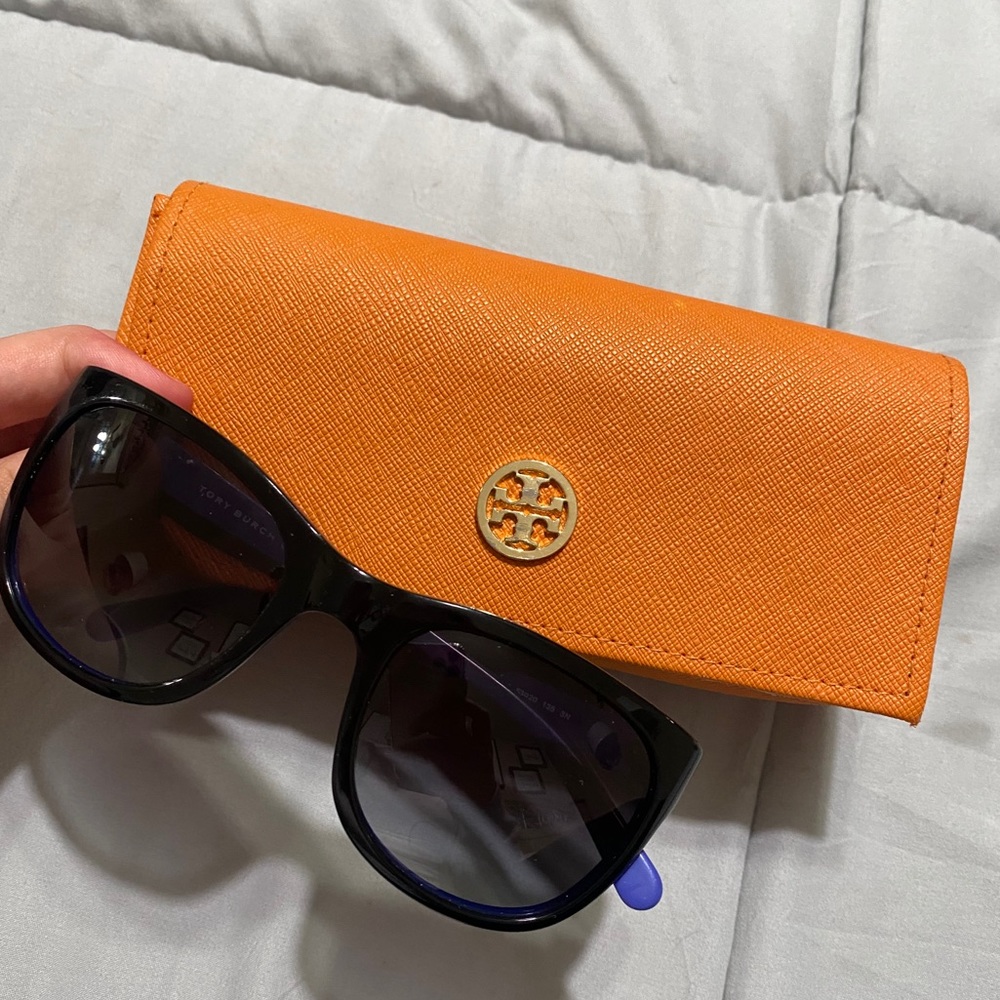 Tory Burch Blue sunglasses